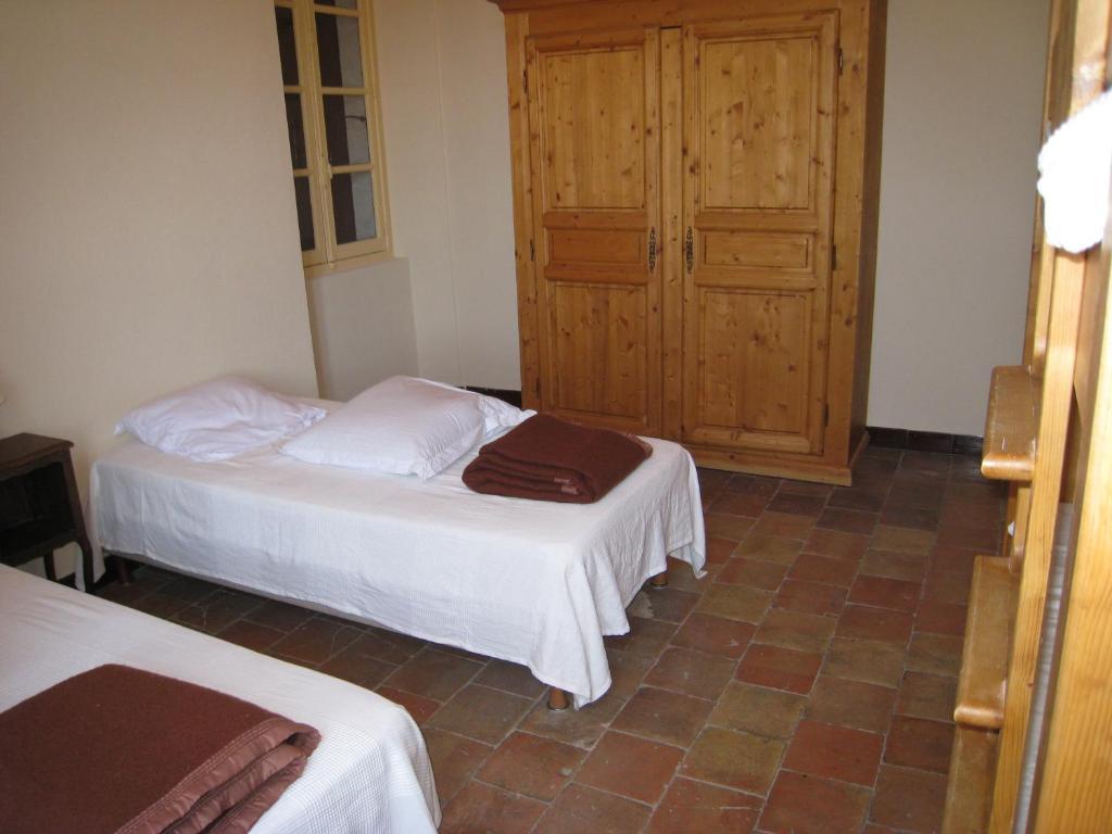 Gites Du Domaine Des Dames Vallon-Pont-dʼArc Habitación foto