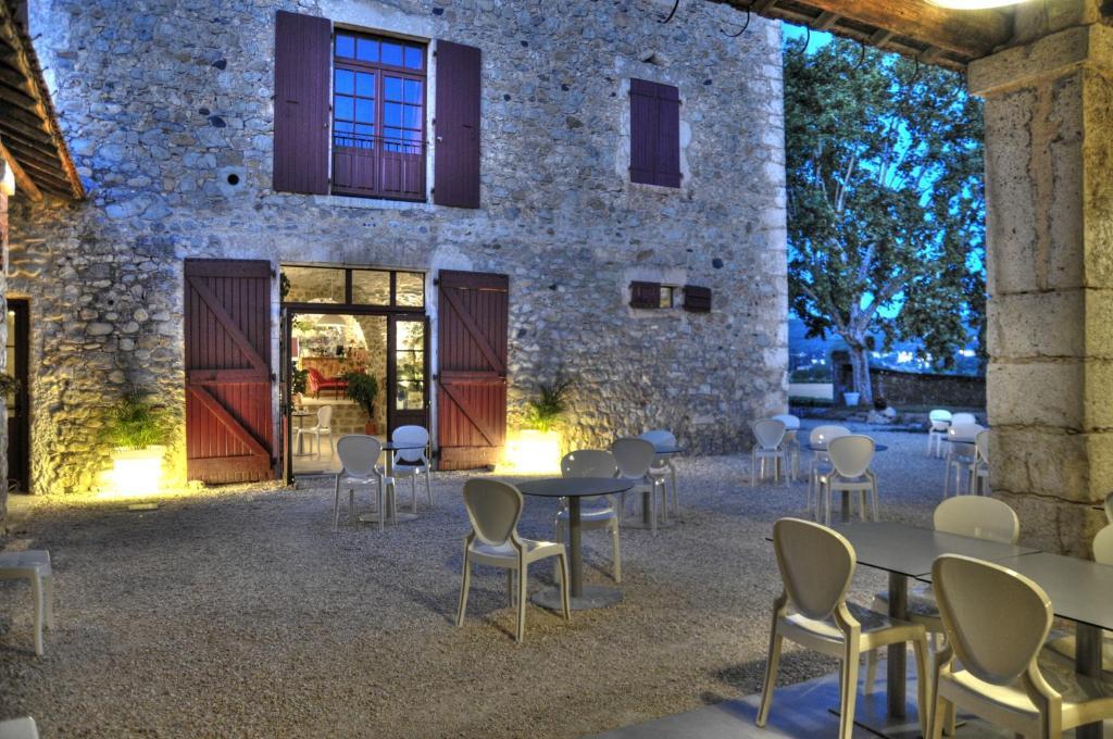 Gites Du Domaine Des Dames Vallon-Pont-dʼArc Habitación foto