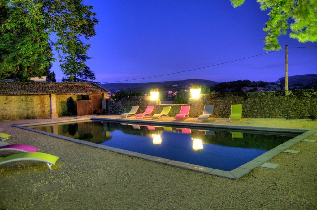 Gites Du Domaine Des Dames Vallon-Pont-dʼArc Habitación foto